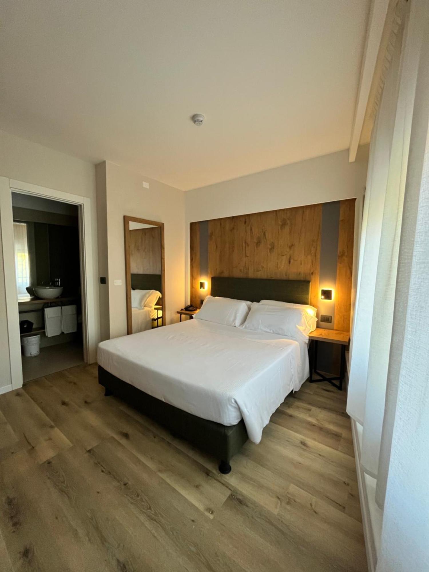Hotel America Trento Esterno foto