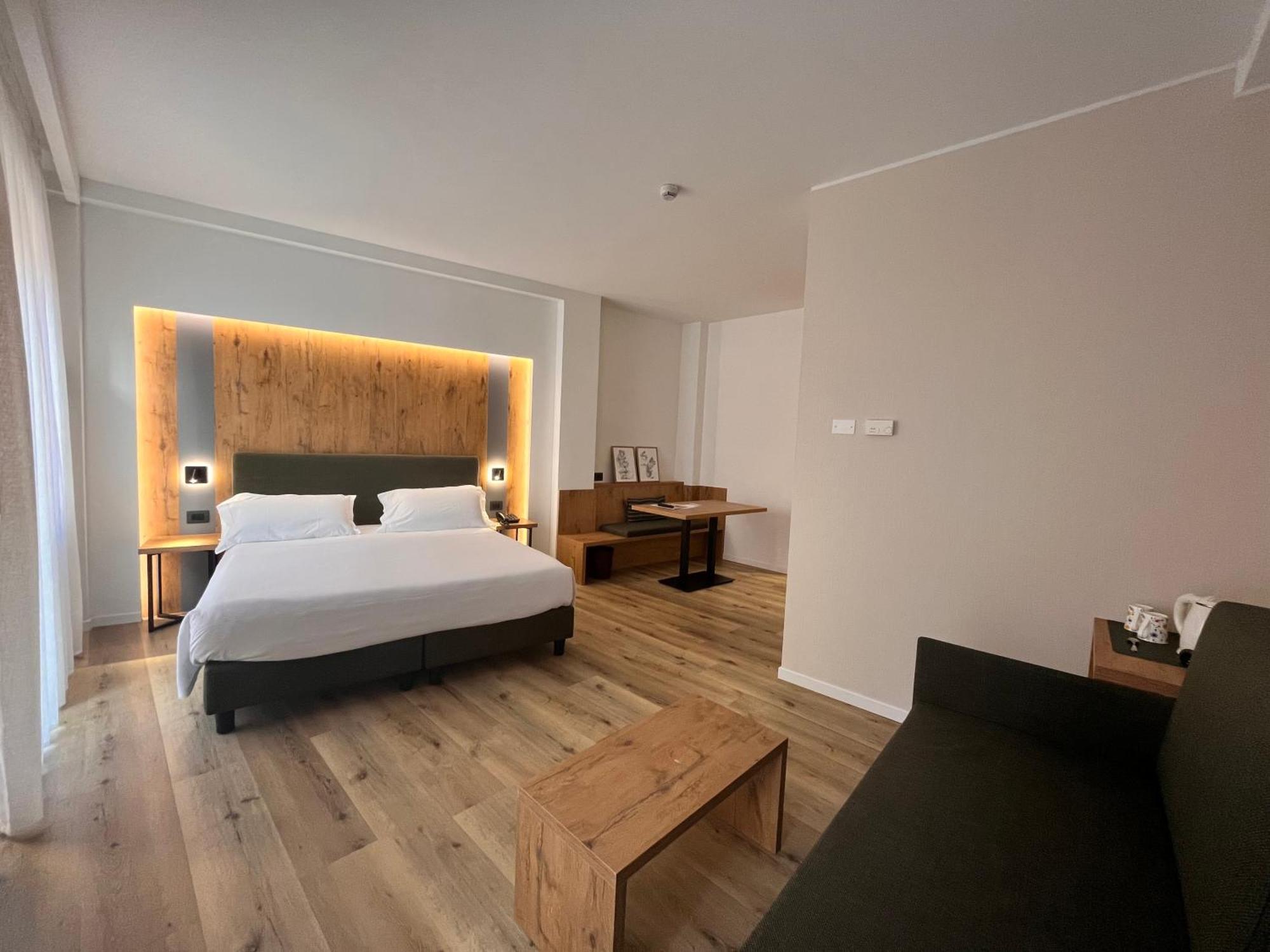 Hotel America Trento Esterno foto